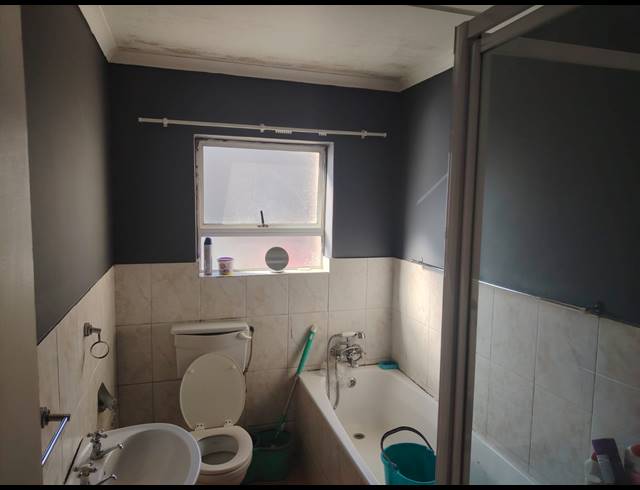 2 bed property for sale in STRAND